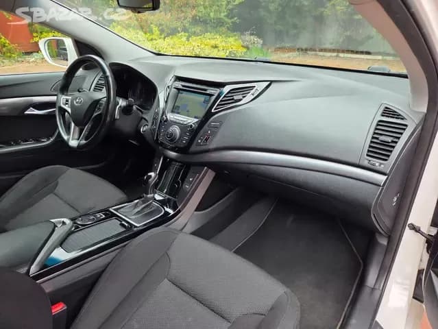 2011 Hyundai i40 - 13