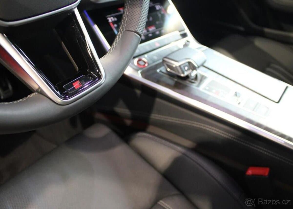 2022 Audi S7 - 13