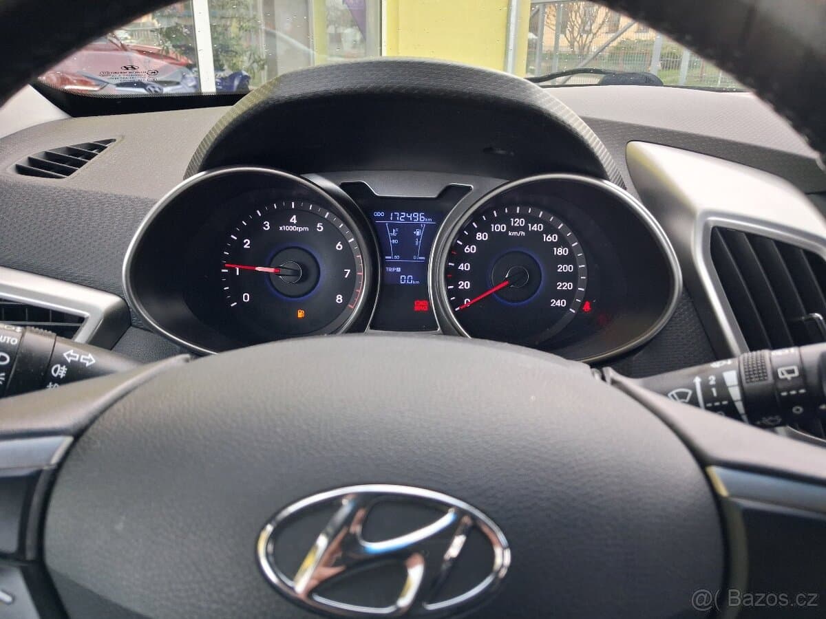 2011 Hyundai VELOSTER - 13