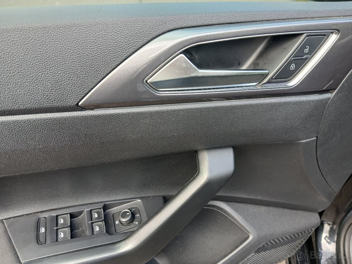2021 Volkswagen POLO - 13