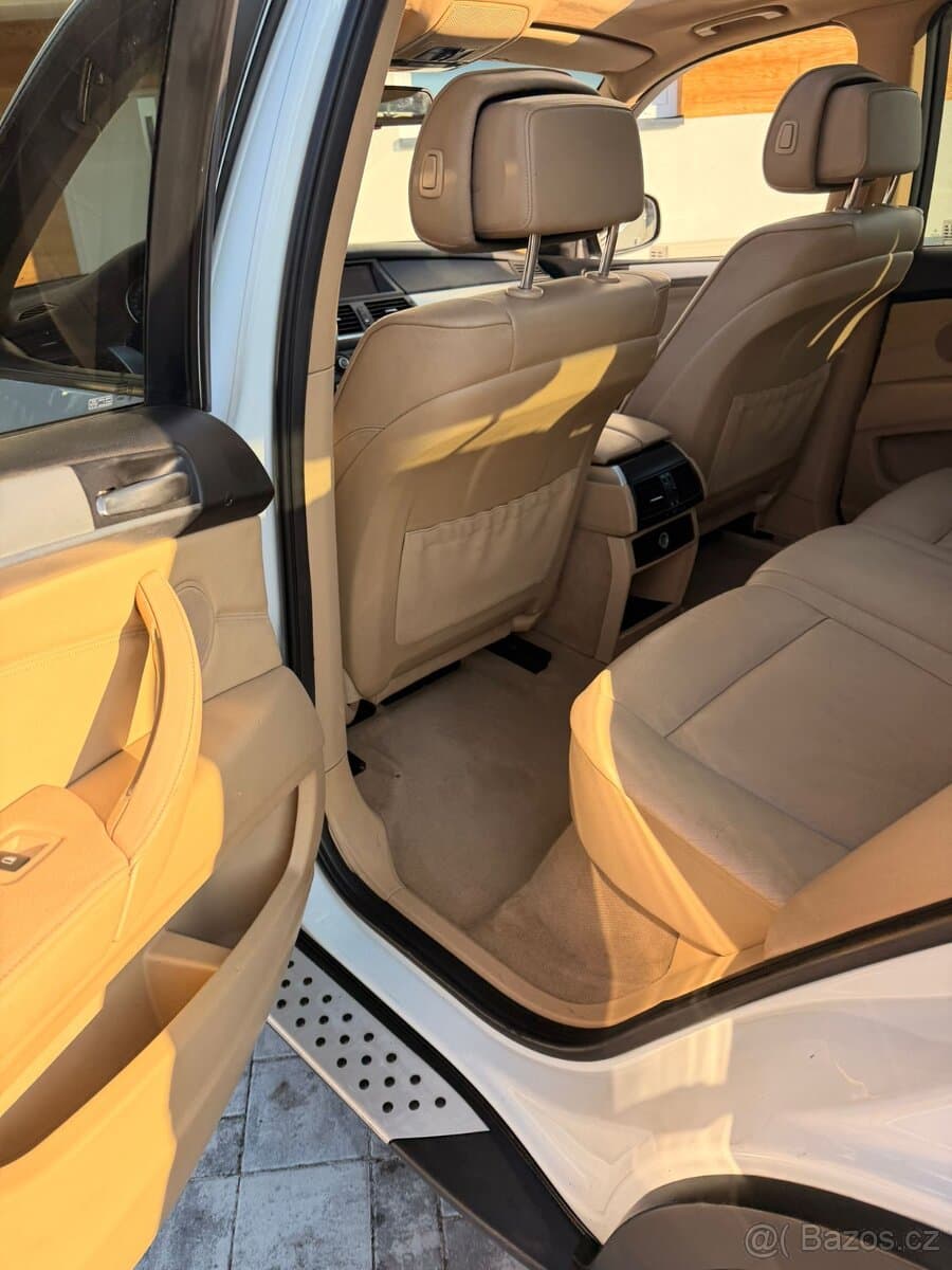 2009 BMW X5 - 13