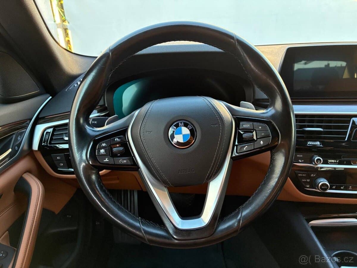 2018 BMW 5-SERIES - 13