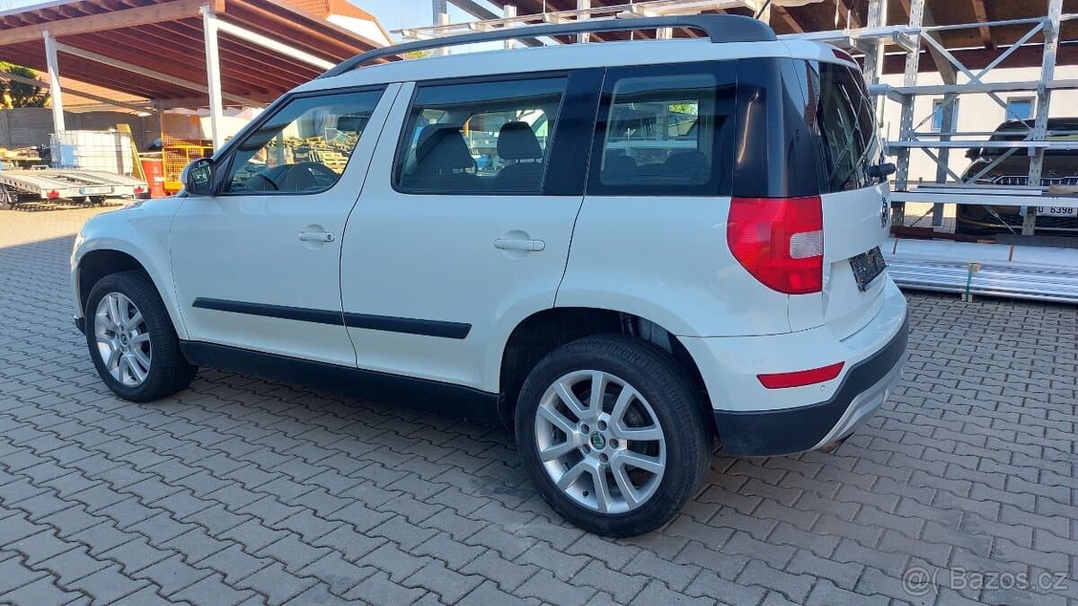 2015 Škoda YETI - 13