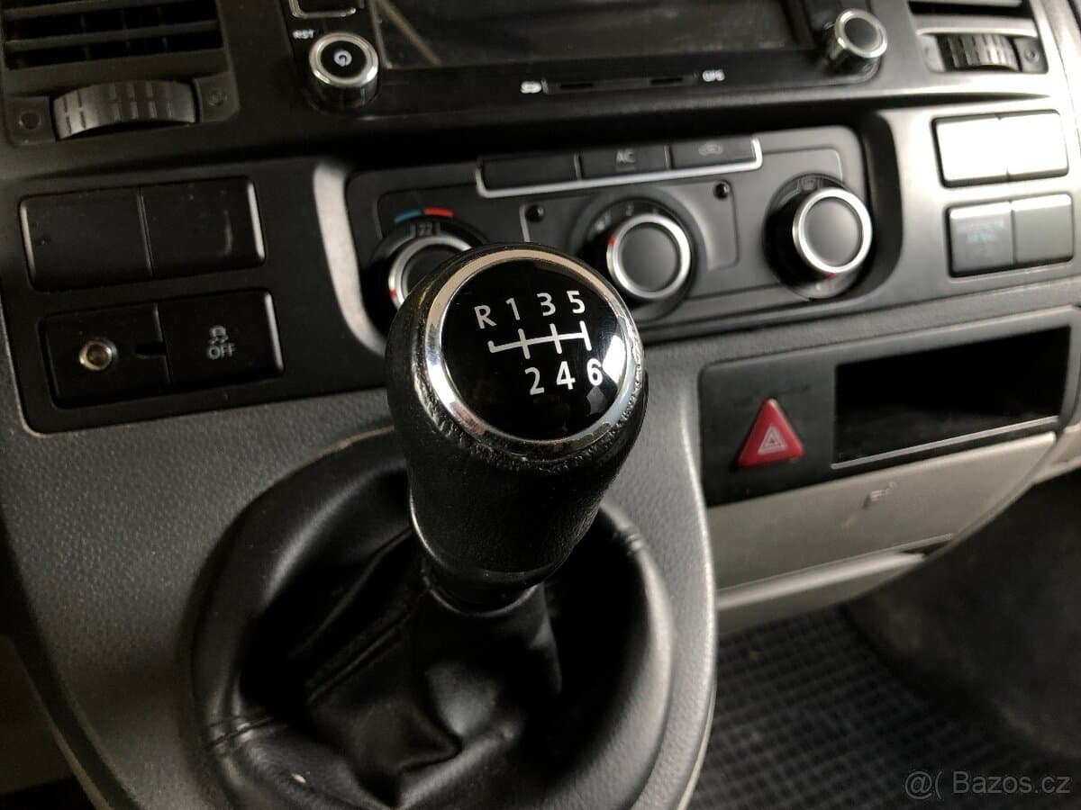 2010 Volkswagen TRANSPORTER - 13