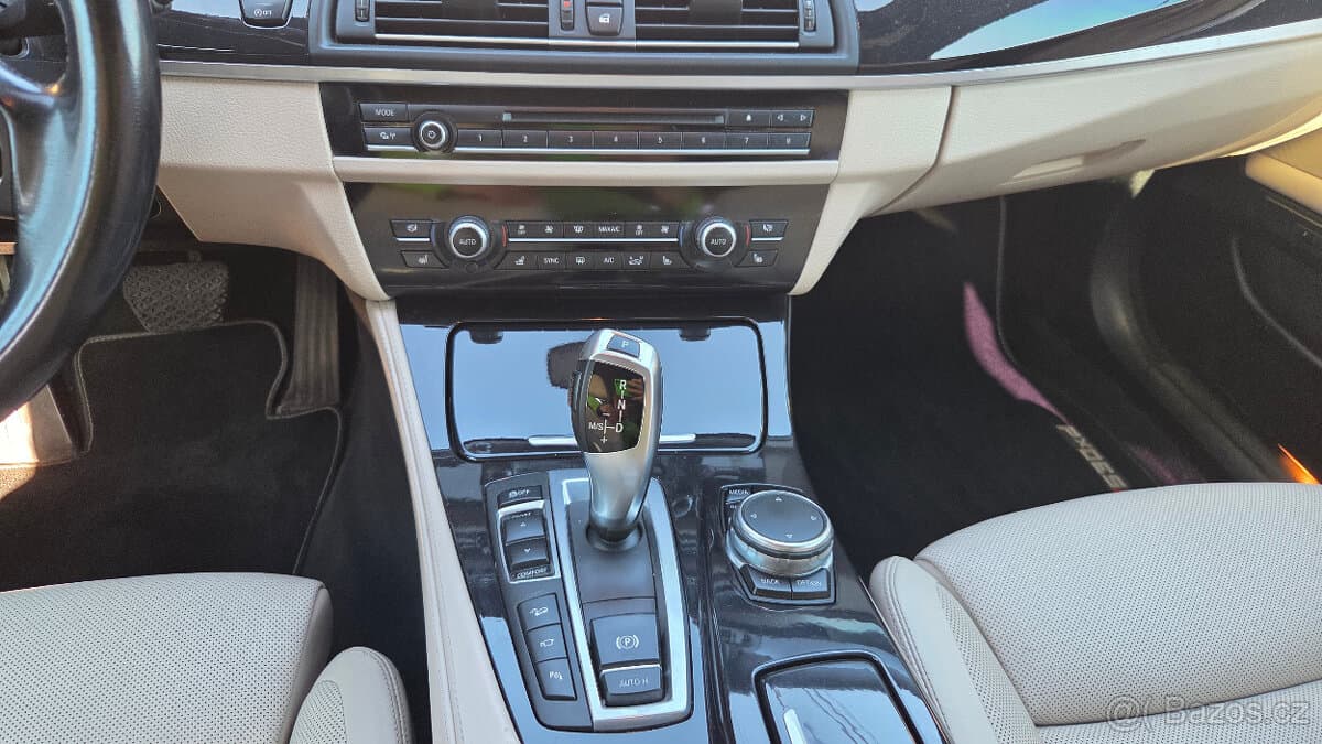 2017 BMW 5-SERIES - 13