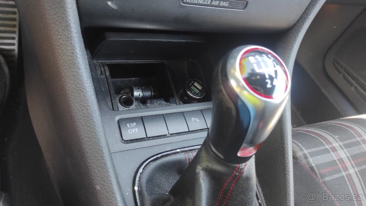 2009 Volkswagen GOLF - 13