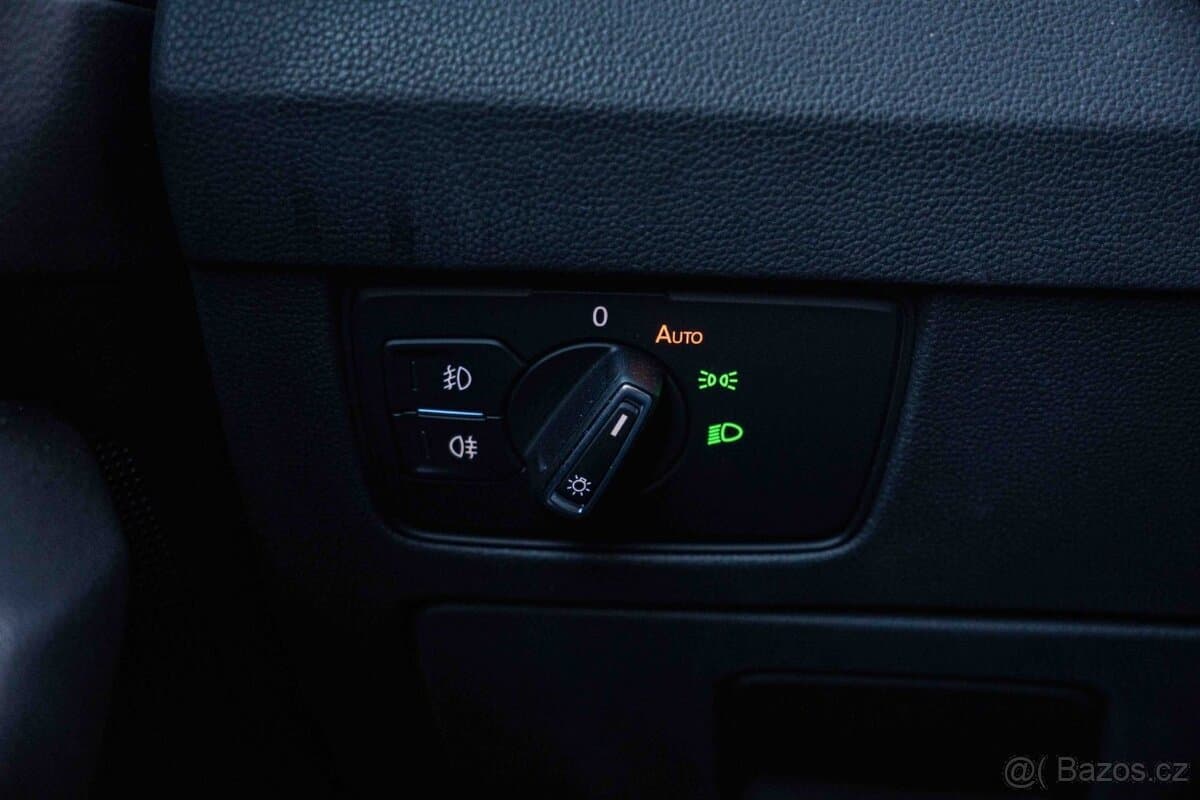 2019 Volkswagen PASSAT - 13