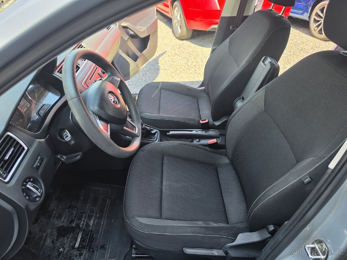 2015 Škoda RAPID - 13