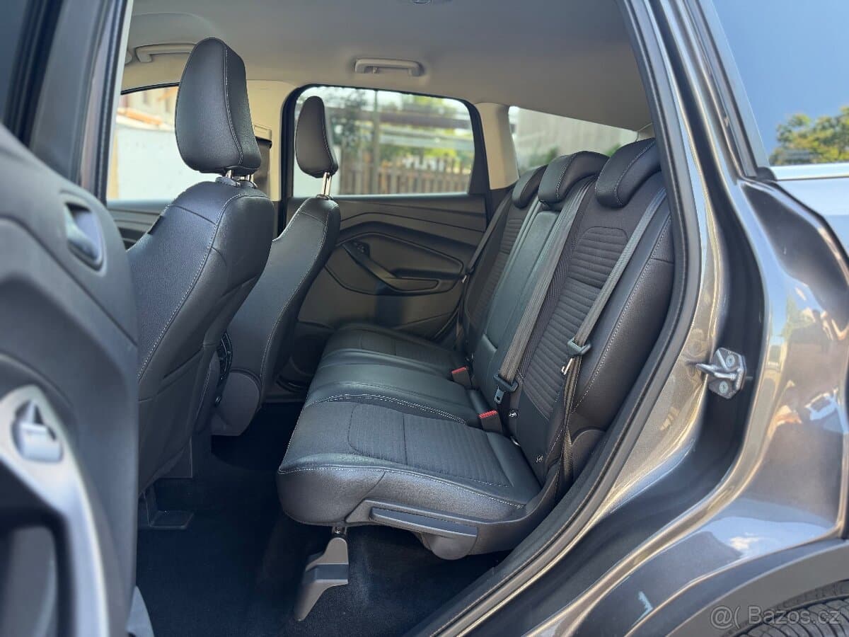 Ford KUGA - 13