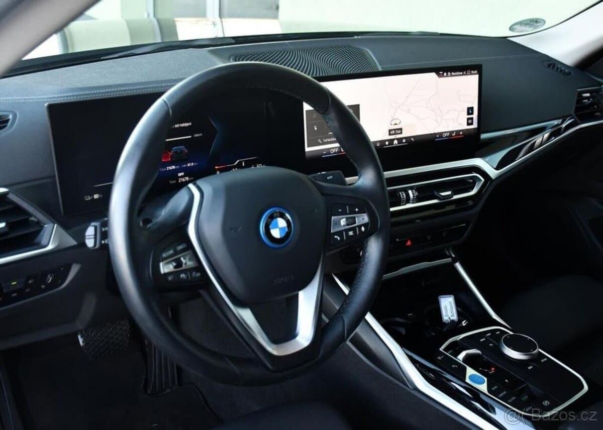 2023 BMW i4 - 13