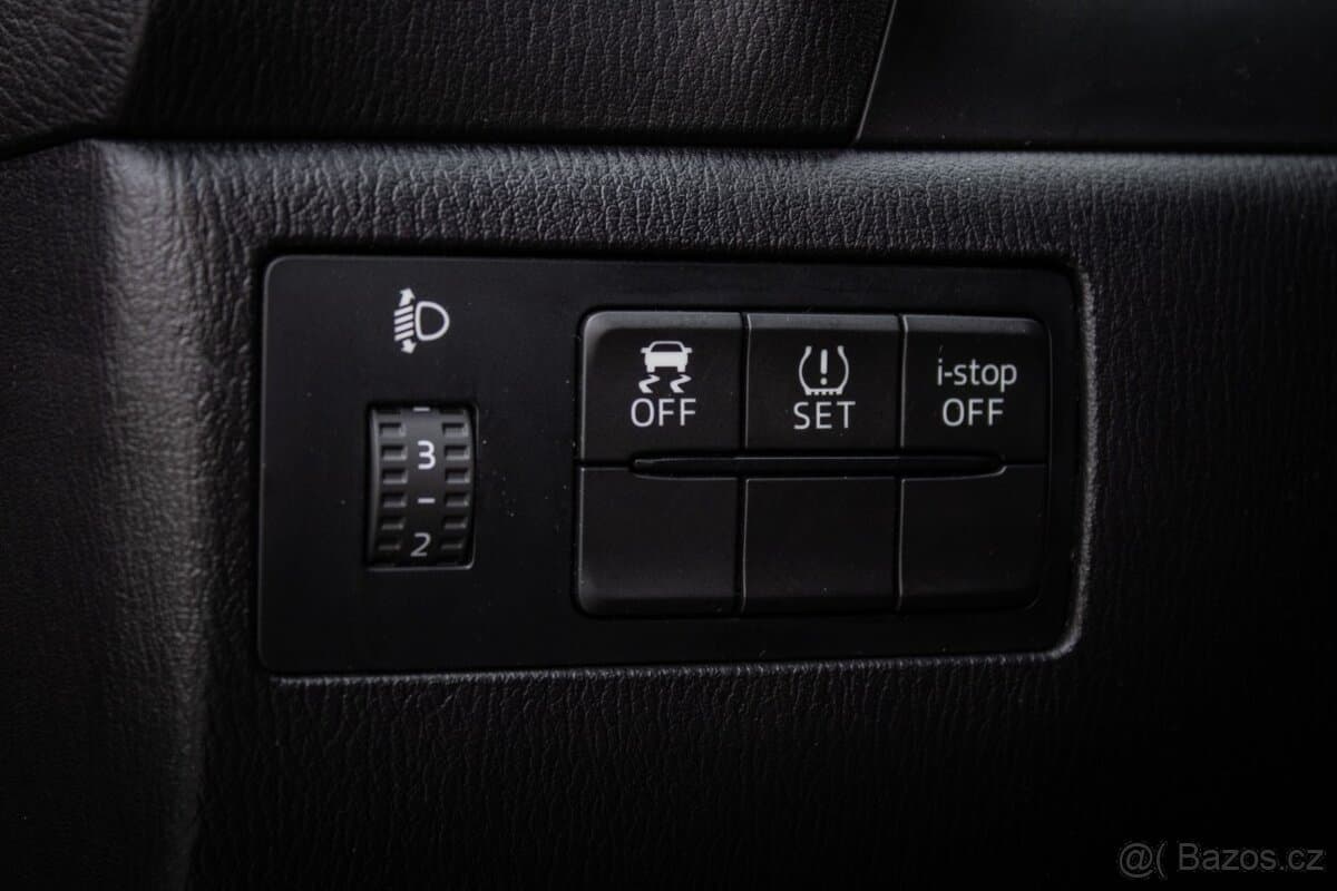2016 Mazda 3 - 13