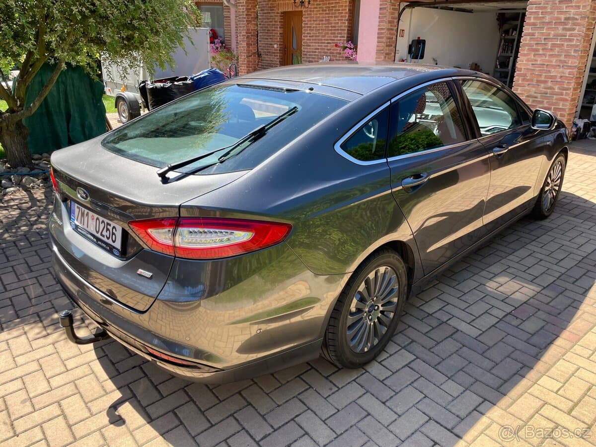 2015 Ford MONDEO - 13