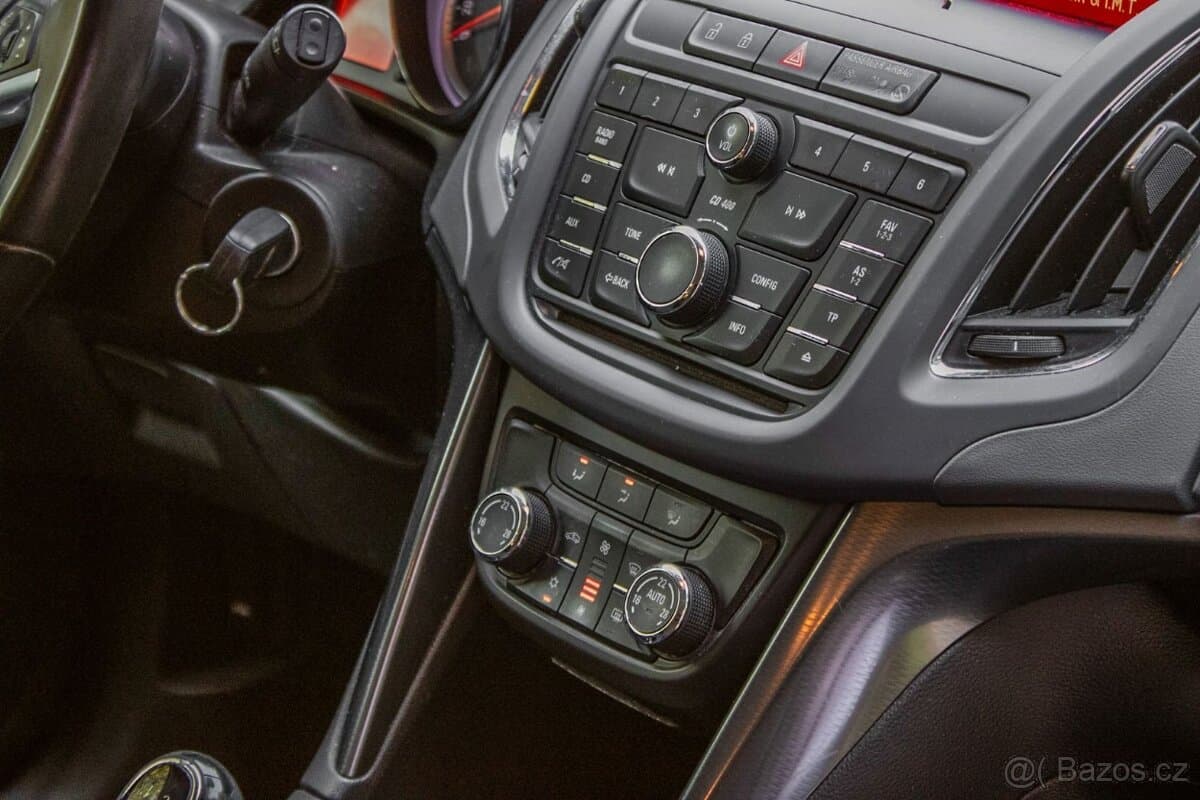2012 Opel ZAFIRA - 13
