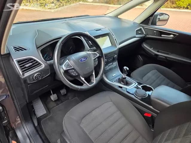 2017 Ford GALAXY - 13