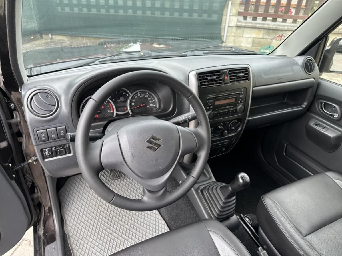 2015 Suzuki JIMNY - 13