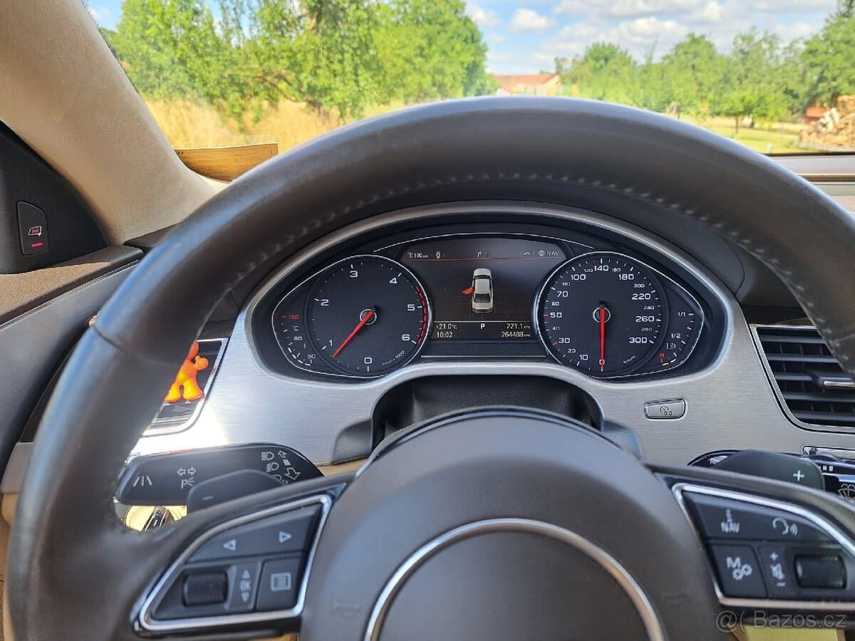 2014 Audi A8 - 13
