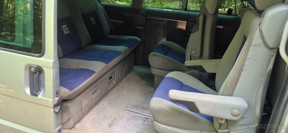 2001 Volkswagen MULTIVAN - 13