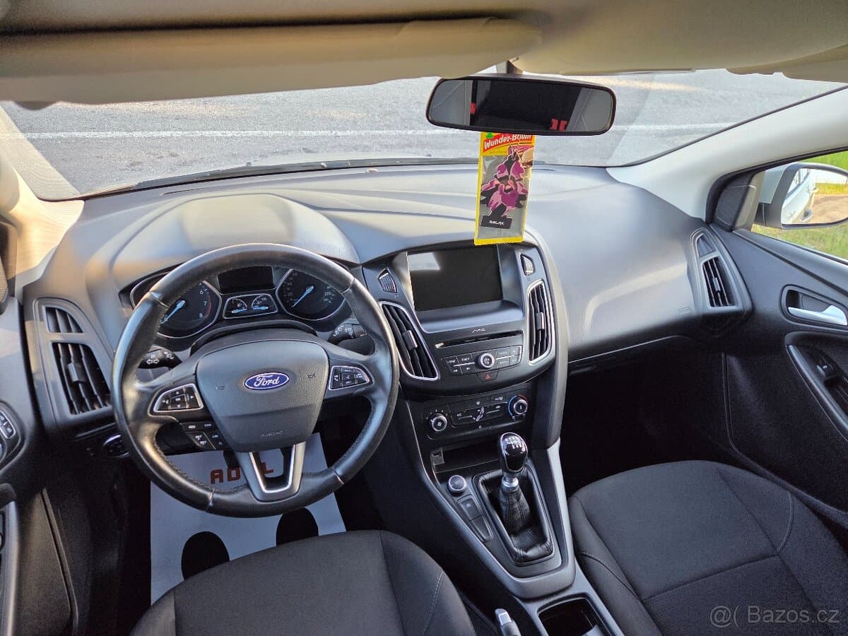 2017 Ford FOCUS - 13