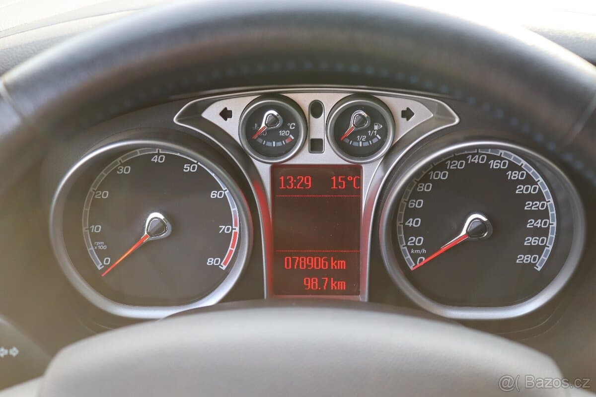 2009 Ford FOCUS - 13