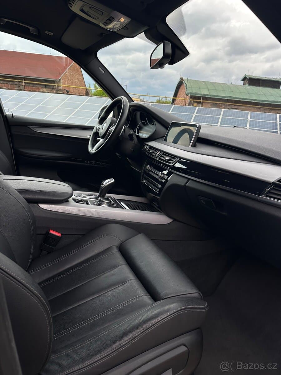 2017 BMW X5 - 13