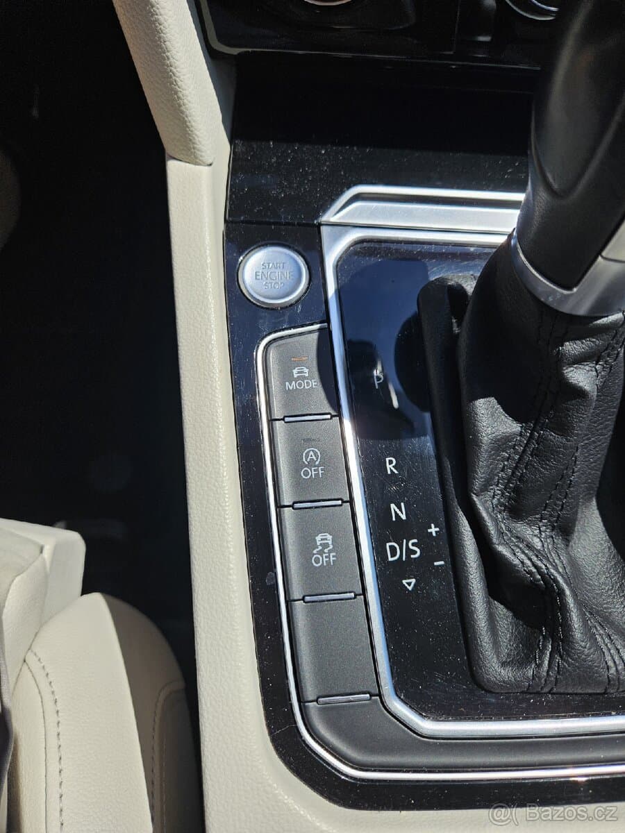 2015 Volkswagen PASSAT - 13