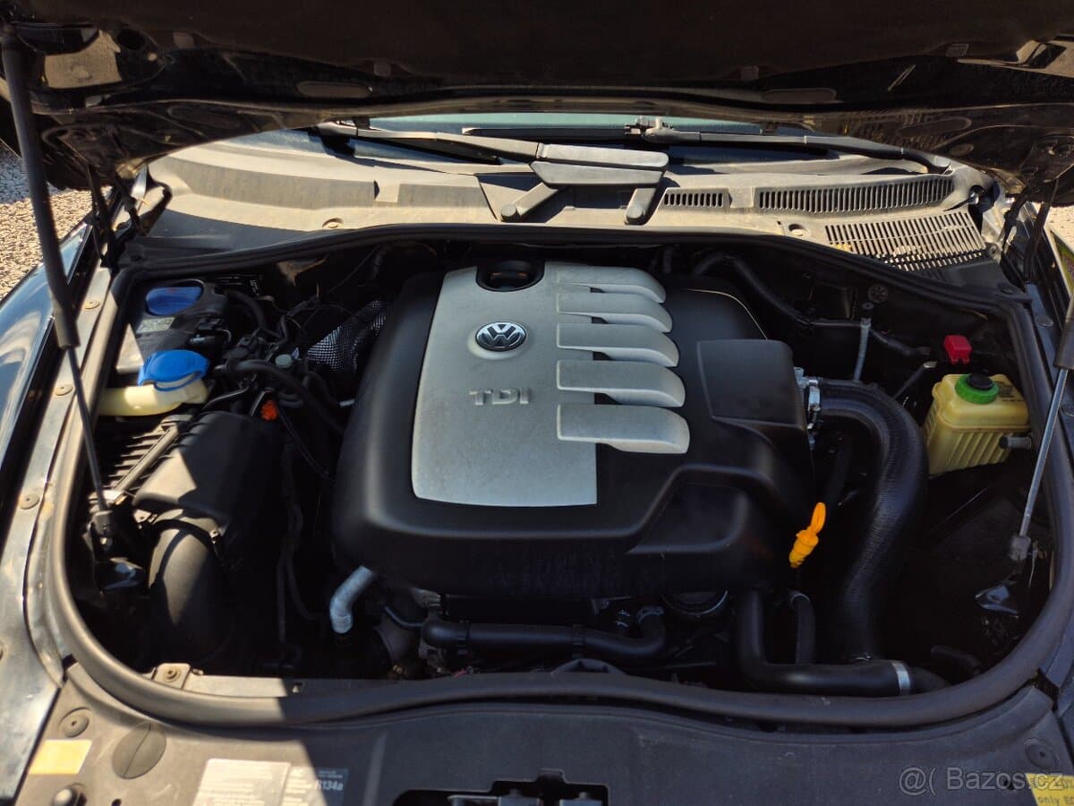 2009 Volkswagen TOUAREG - 13