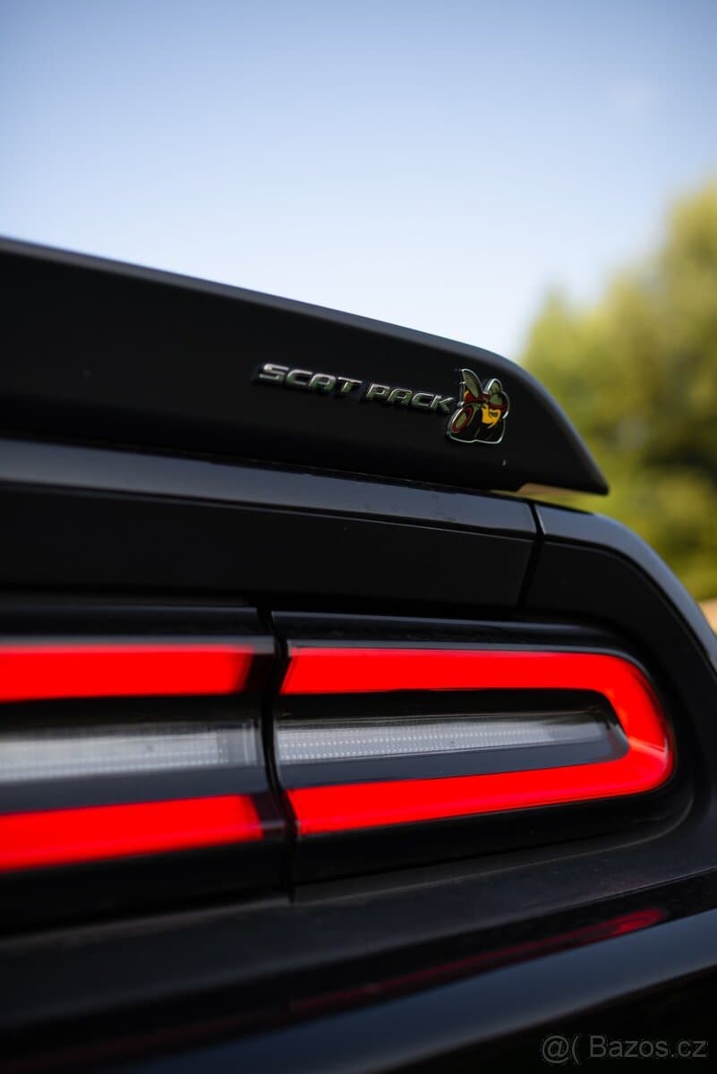 2021 Dodge CHALLENGER - 13