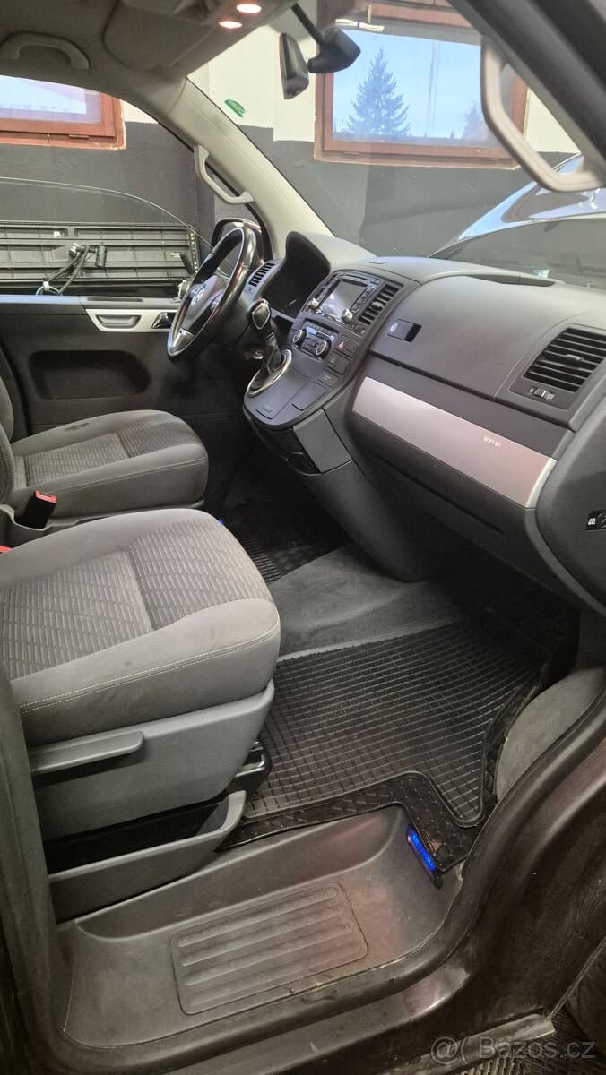 2014 Volkswagen MULTIVAN - 13