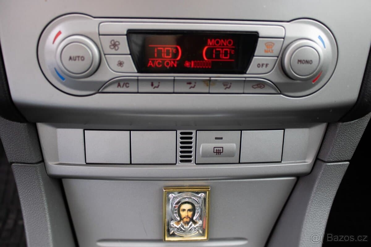 2008 Ford FOCUS - 13