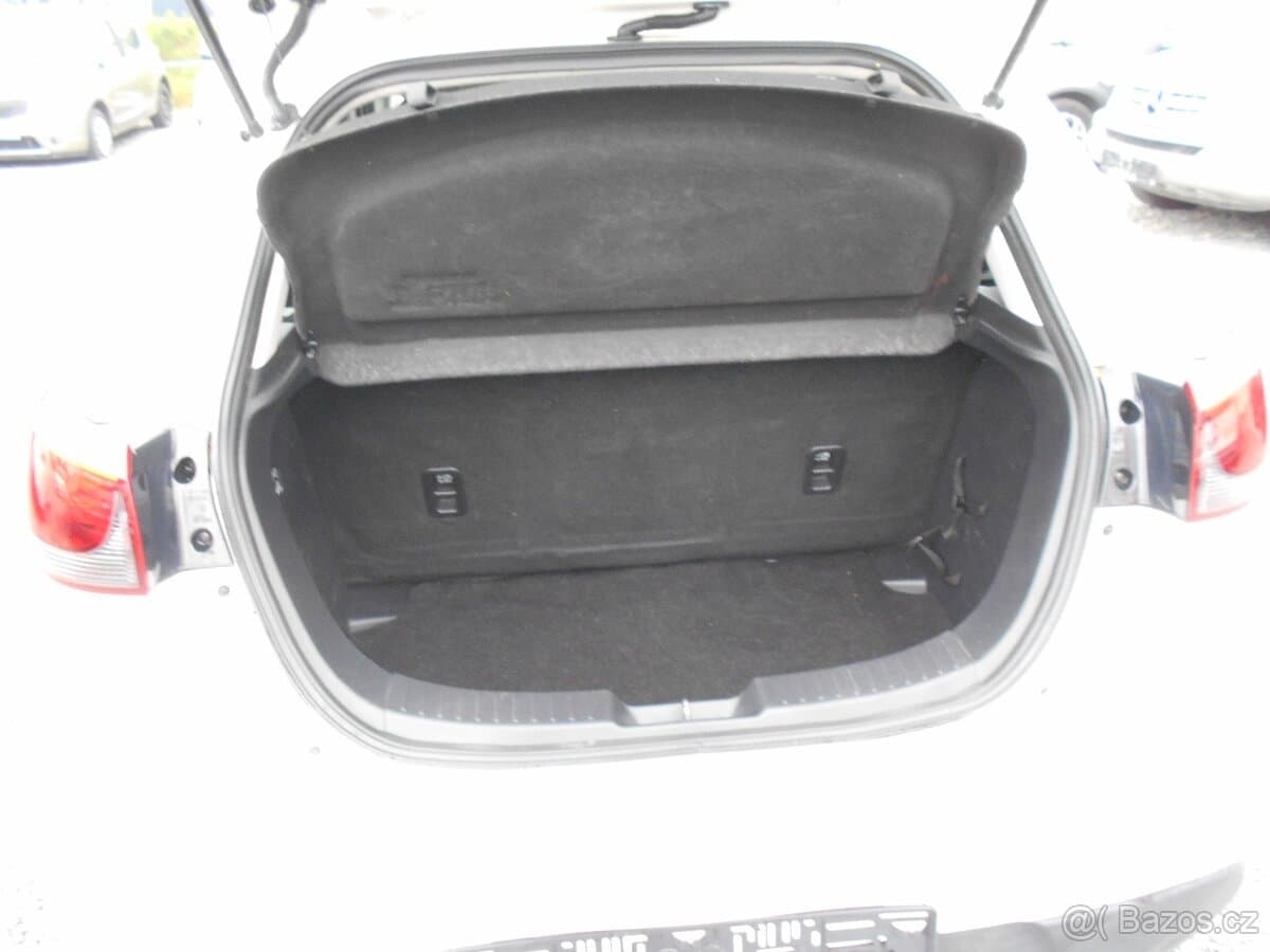 2016 Mazda 2 - 13