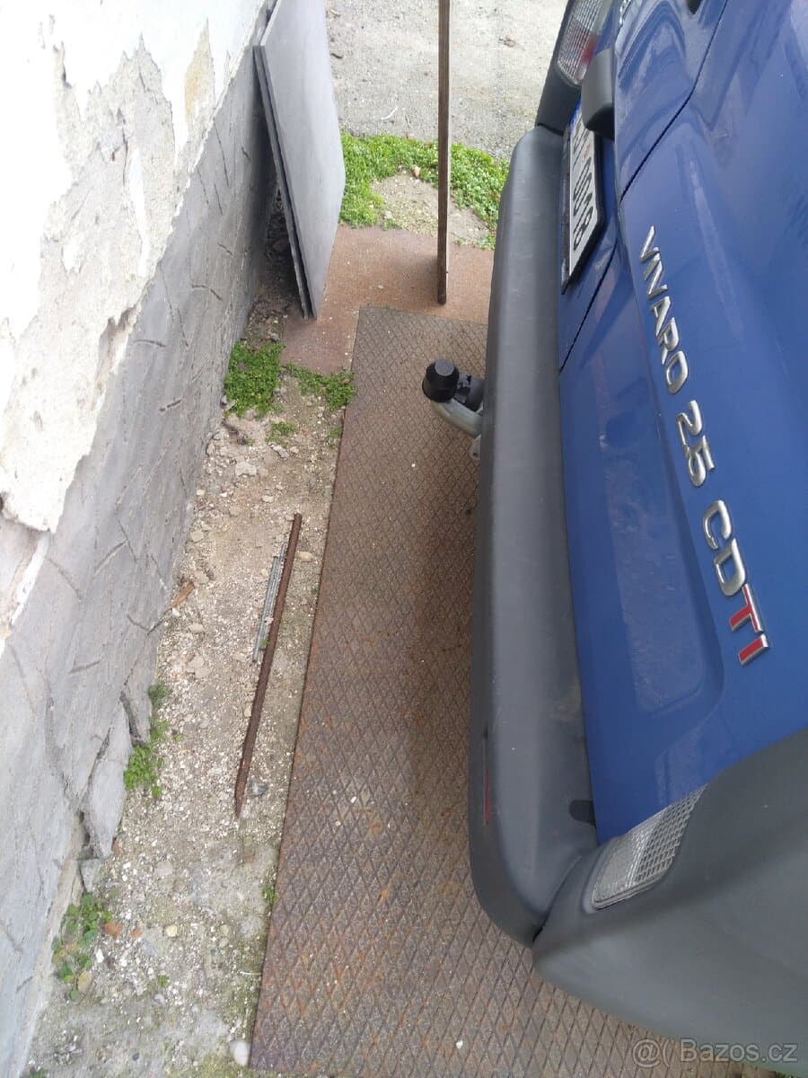2010 Opel VIVARO - 13