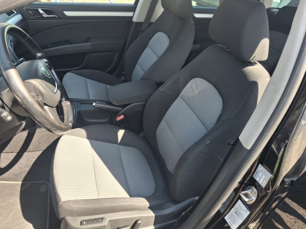 2010 Škoda SUPERB - 13