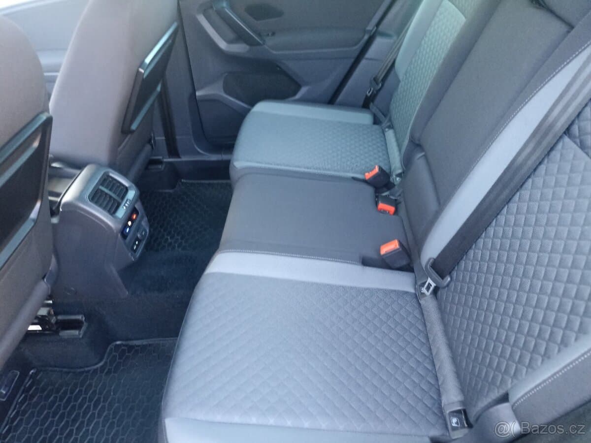 2017 Volkswagen TIGUAN - 13