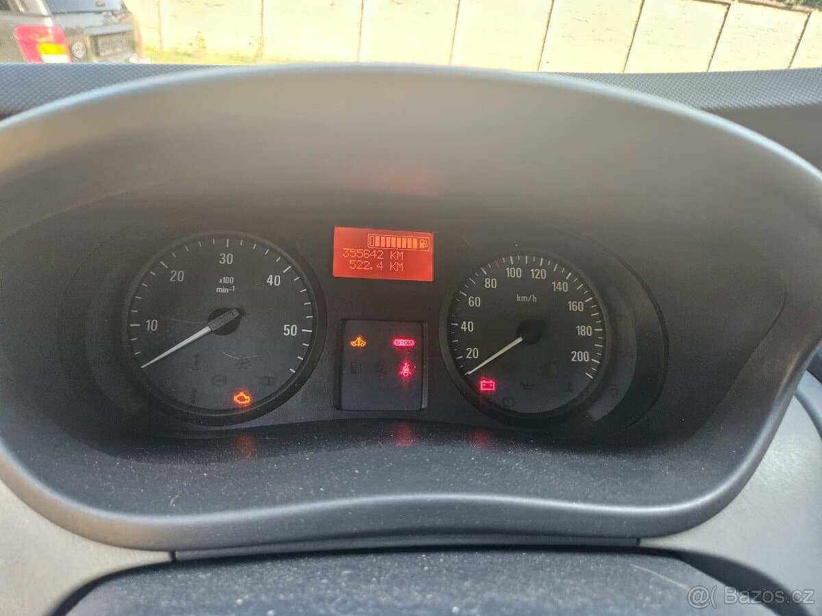 2013 Opel VIVARO - 13