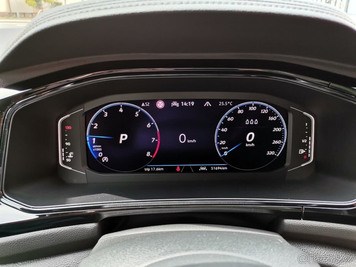 2025 Volkswagen T-ROC - 13