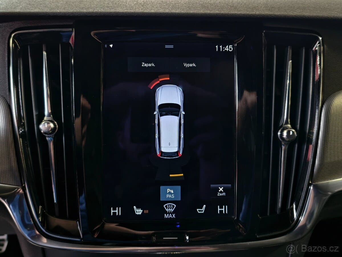 2017 Volvo V90 - 13