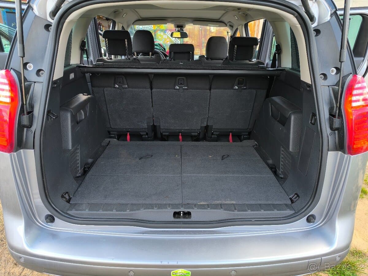 2016 Peugeot 5008 - 13