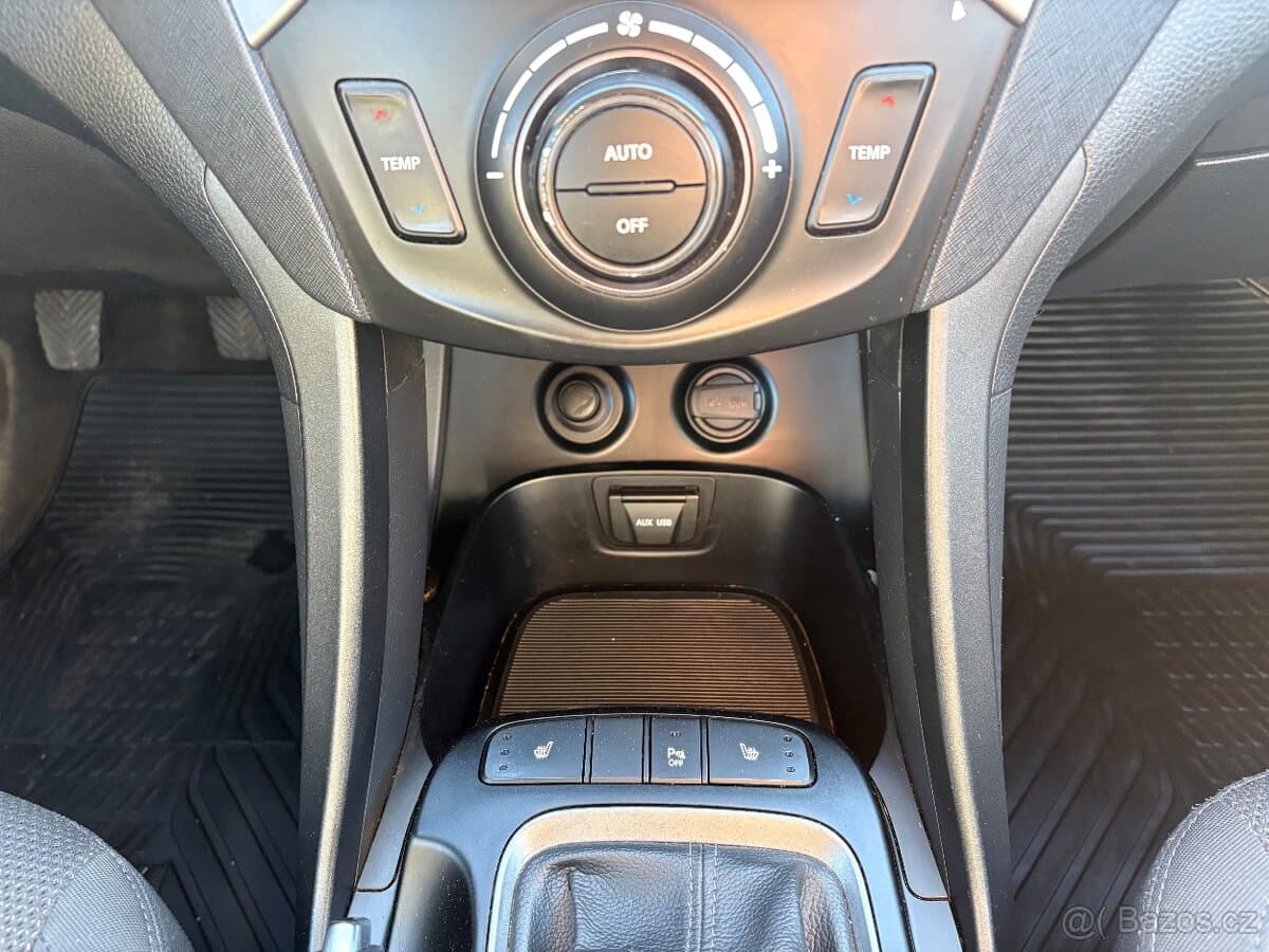2014 Hyundai SANTA FE - 13