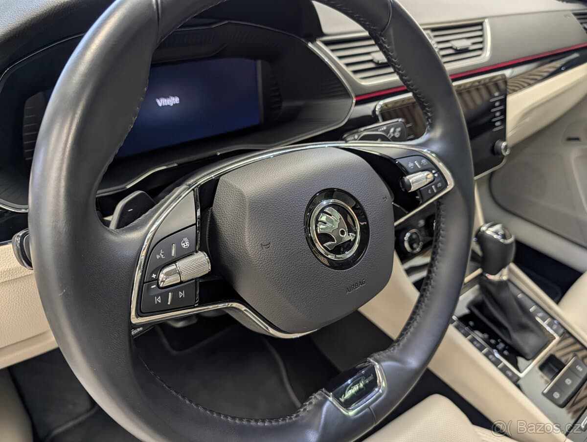 2022 Škoda SUPERB - 13