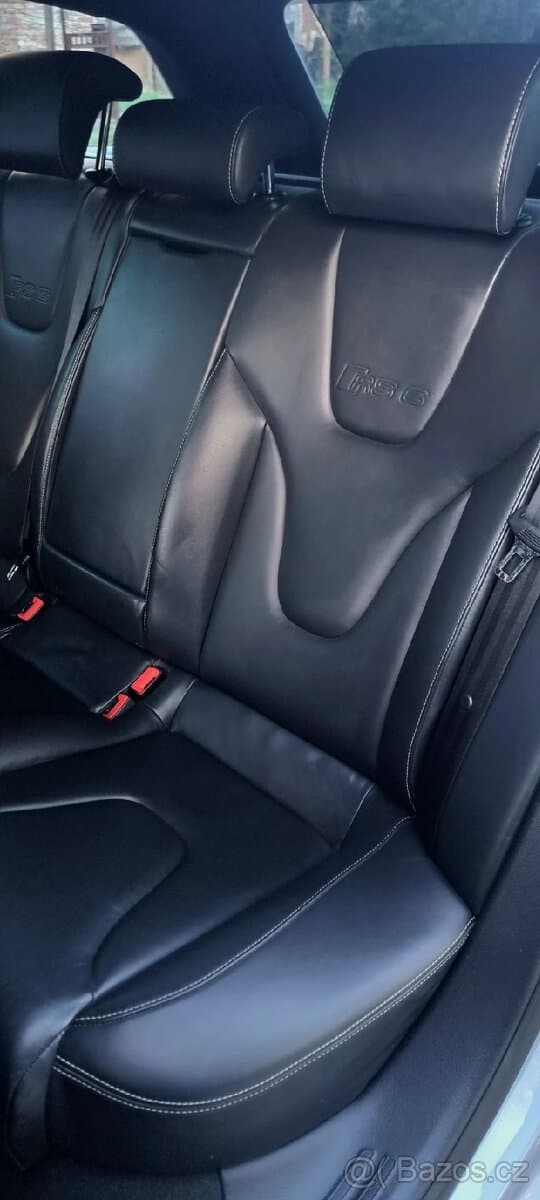 2010 Audi RS6 - 13