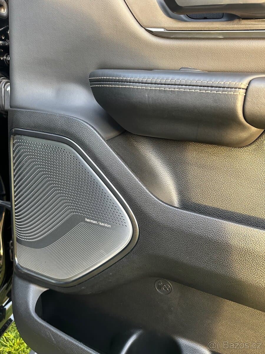 2020 RAM 1500 - 13