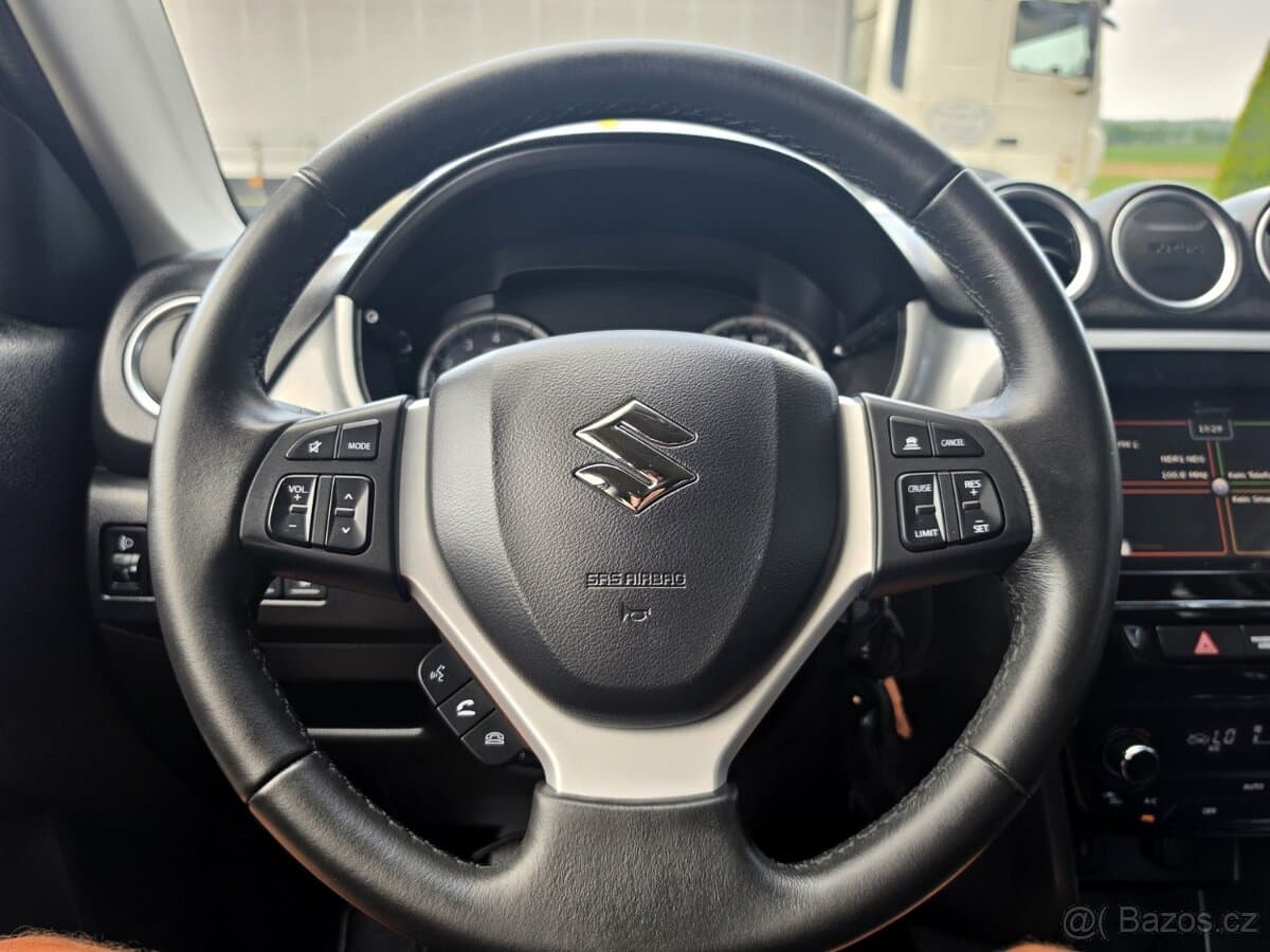2015 Suzuki VITARA - 13