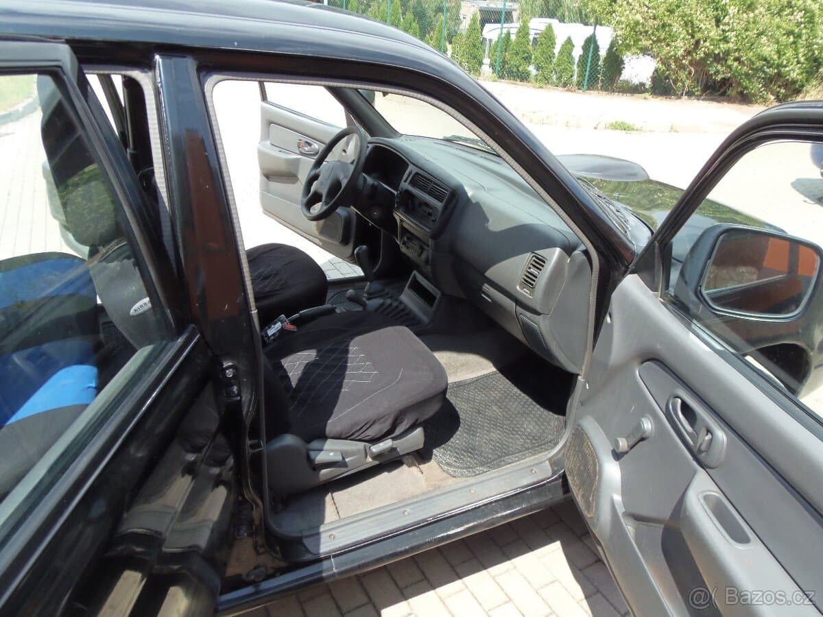 2002 Mitsubishi L200 - 13