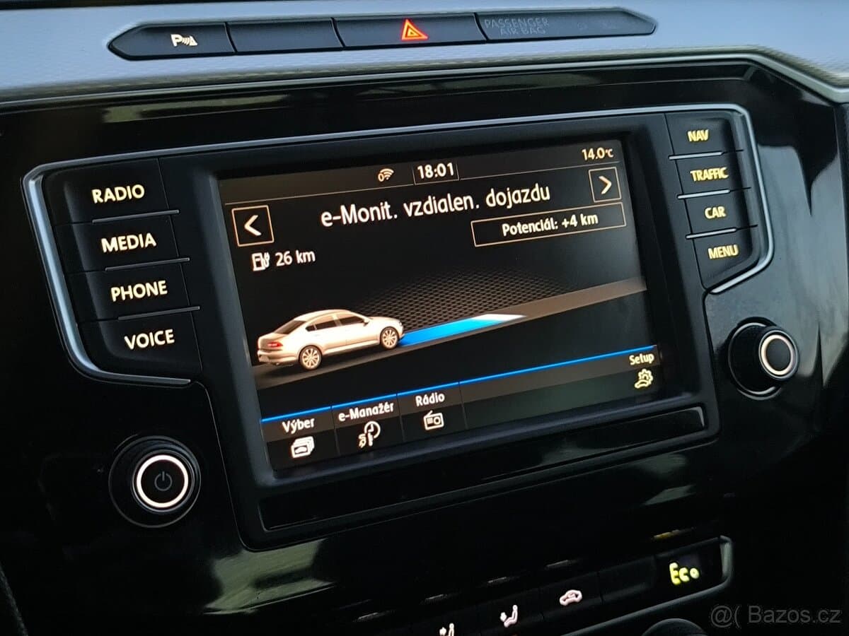 2016 Volkswagen PASSAT - 13