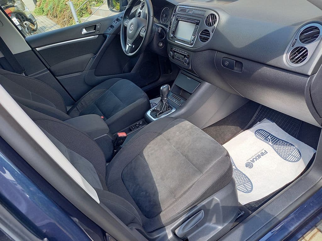 2012 Volkswagen TIGUAN - 13