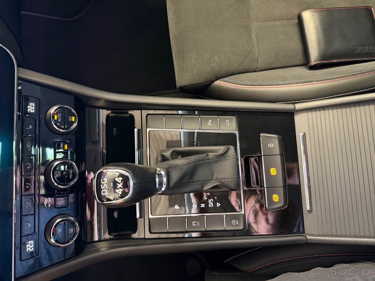 2019 Škoda SUPERB - 13