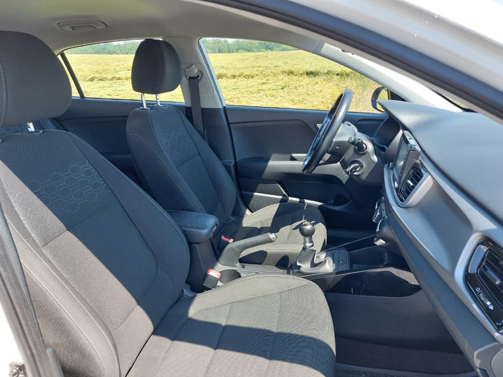 2018 Kia RIO - 13