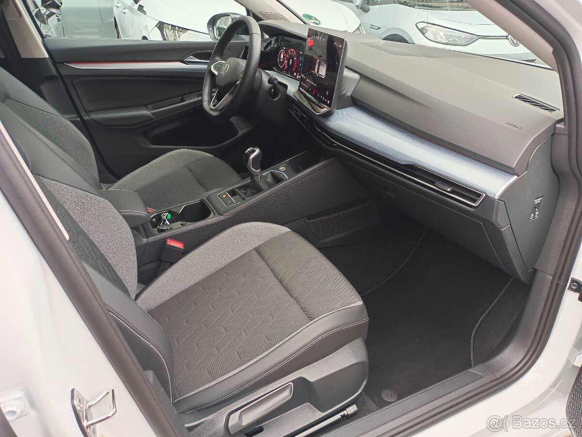 2025 Volkswagen GOLF - 13