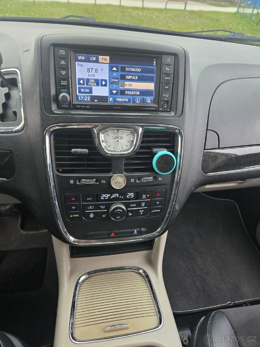 2014 Lancia VOYAGER - 13