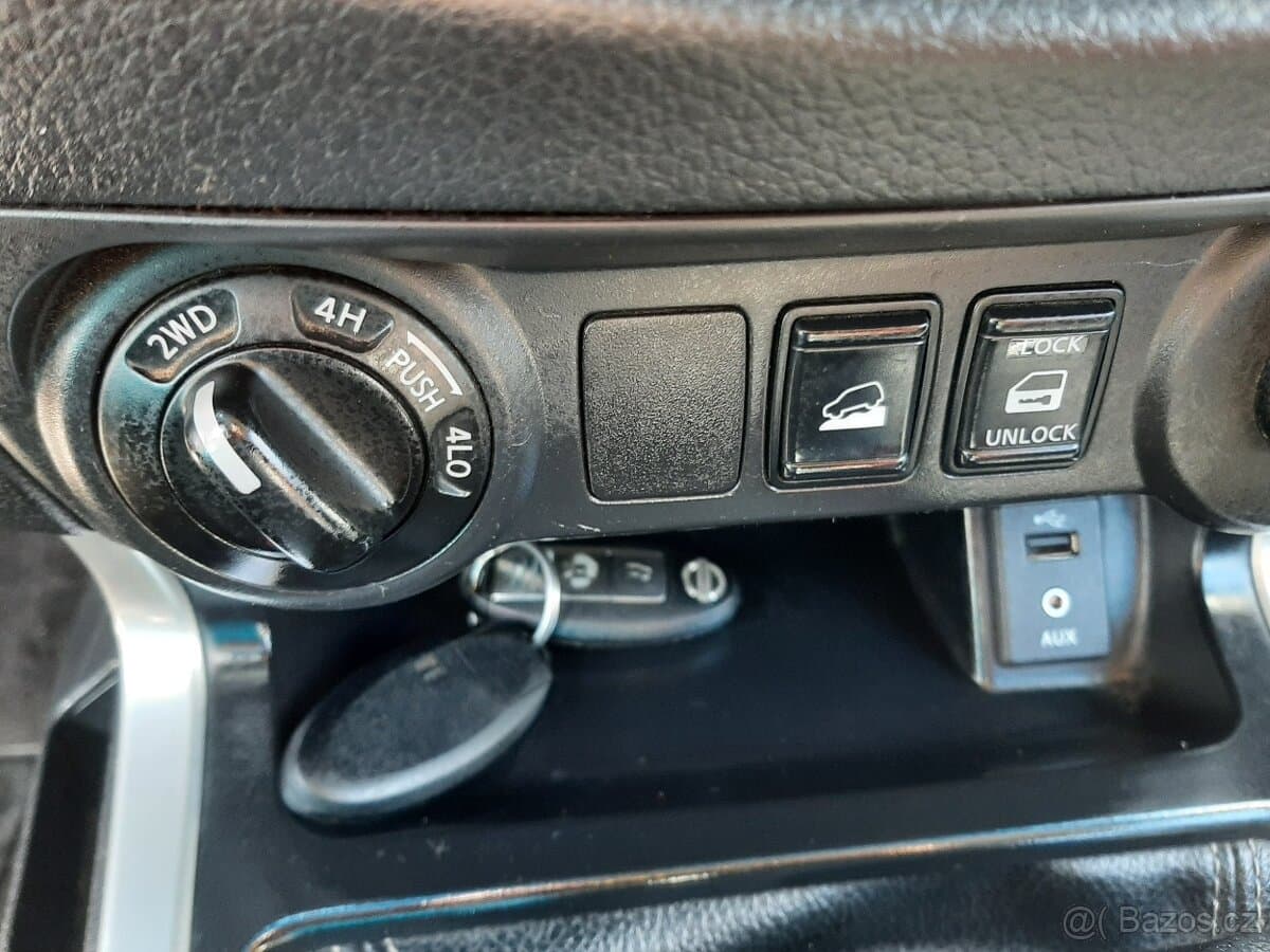 2016 Nissan NAVARA - 13